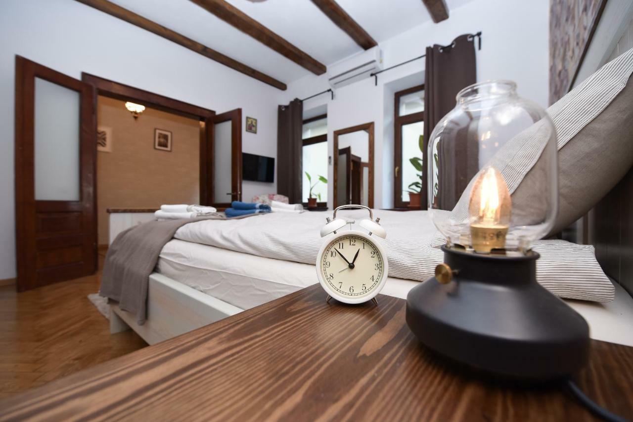 Buzoianu Residence By Holztreppe Brasov Ngoại thất bức ảnh